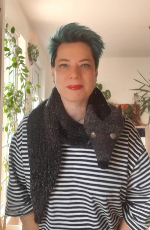 Velmi milá slečna liška - šála