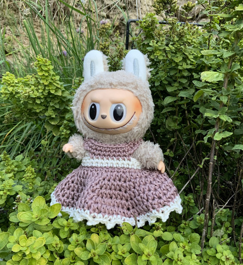 Sukně/šaty pro Labubu — foto 1