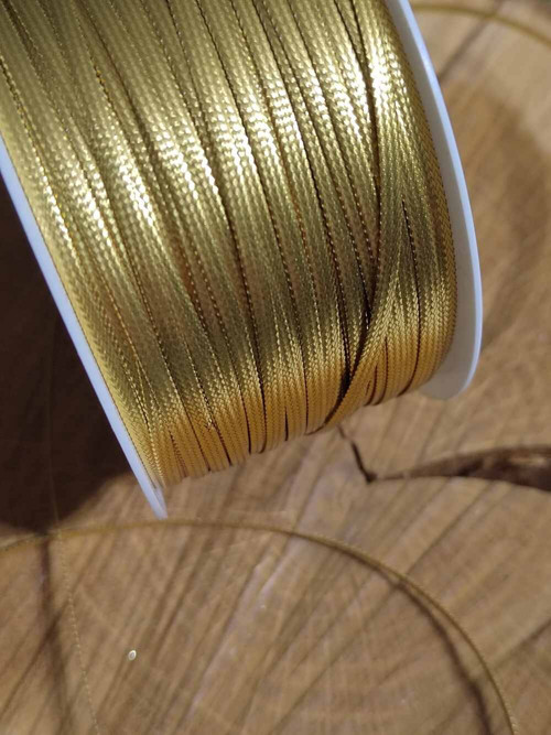 Dutinka s lurexem šíře 2,5 mm plochá barva zlatá