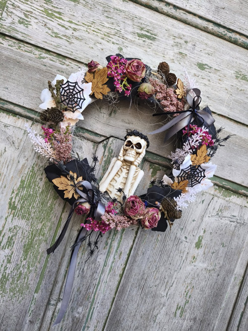 Halloweenský věnec se smrťulou — foto 1