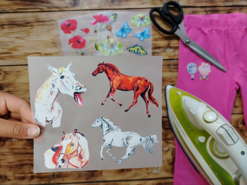 Koně - Nažehlovačky - autorské ilustrace