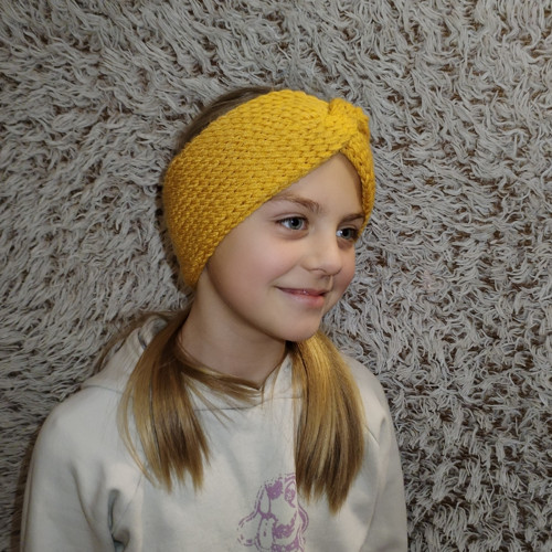 Pletená dvouvrstvá čelenka