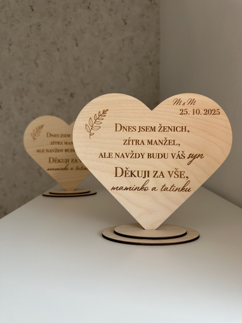 Dřevěné srdce - poděkování rodičům od syna