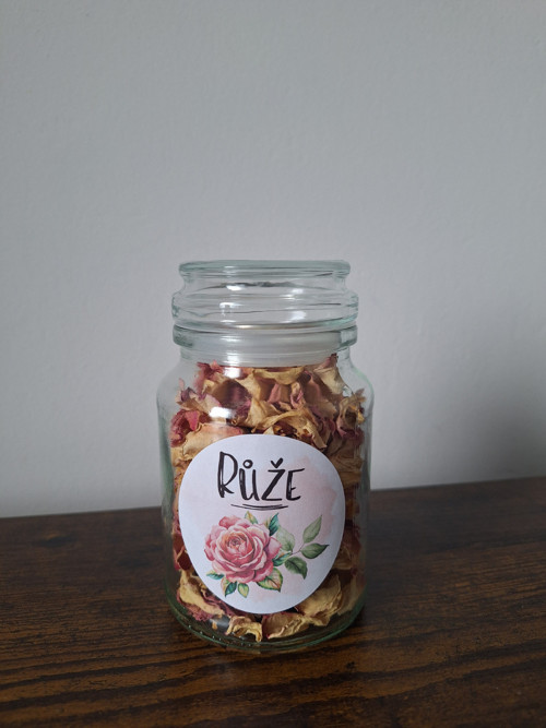 Ručně trhané a sušené lístky růží - růžovo-bílé