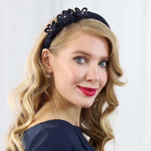 Čelenka Daisy - vlna, tmavě modrá