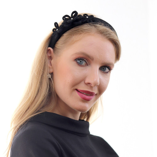 Čelenka Daisy - vlna, černá