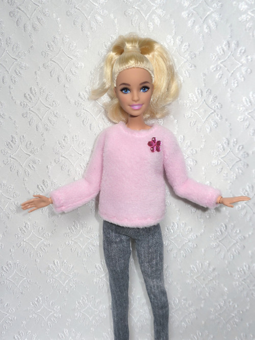 Svetr pro Barbie — foto 1