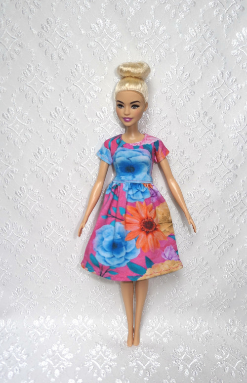 Barbie - úpletové šaty — foto 1