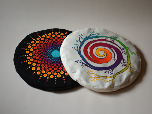 Vlněný podsedák Mandala na černé