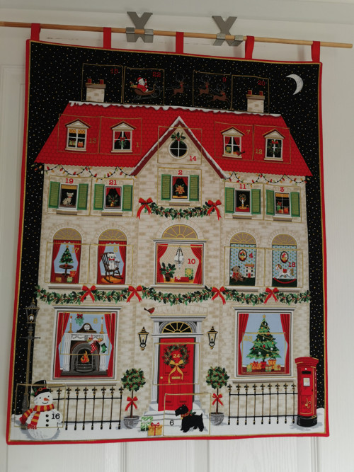Adventní kalendář - dům — foto 1