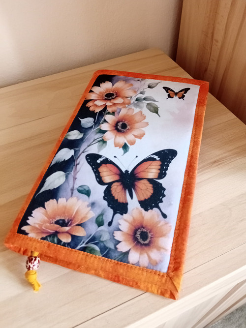 Obal na knihu - motýl