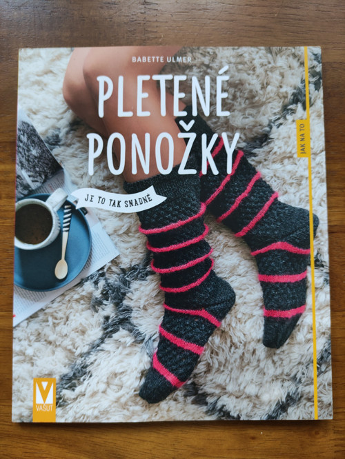 Kniha Pletené ponožky