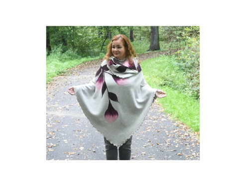 SVĚTLE BÉŽOVÉ pončo s květy + šála - vel. XL/XXL