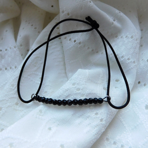 Náramek - černý spinel