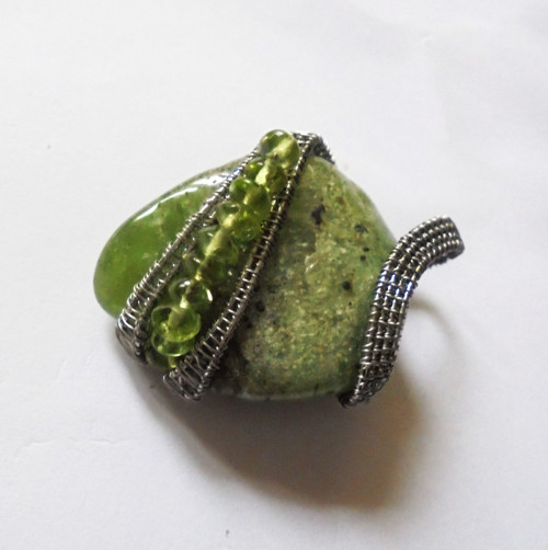 Přívěsek - Olivín ( Peridot) /2