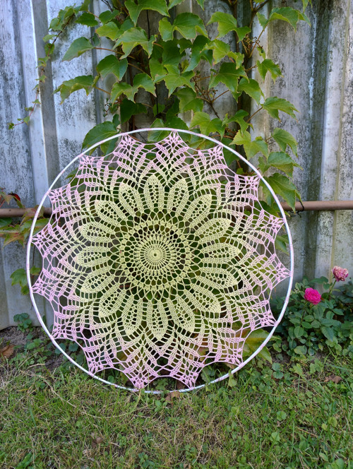 Háčkovaná mandala
