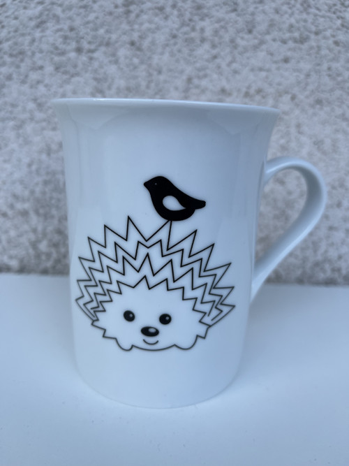 Porcelánový hrnek- Ježci