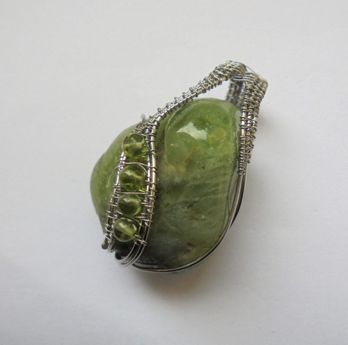 Přívěsek - Olivín ( Peridot) /3