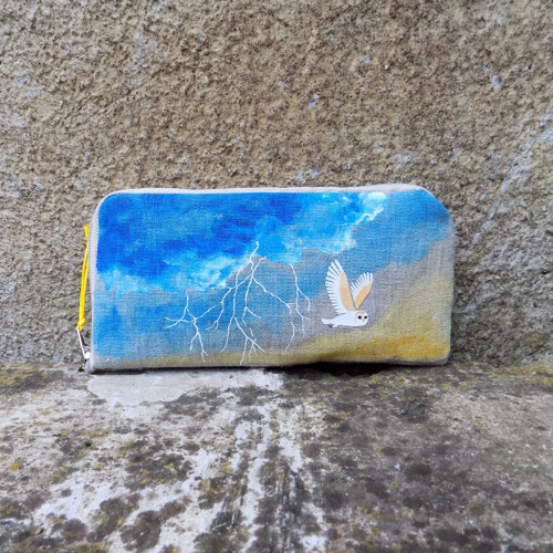 Pouzdro na mobil "Únik před bouří"