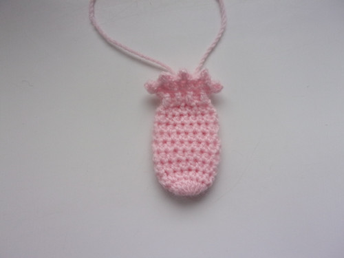 Háčkovaný pytlíček na amulet