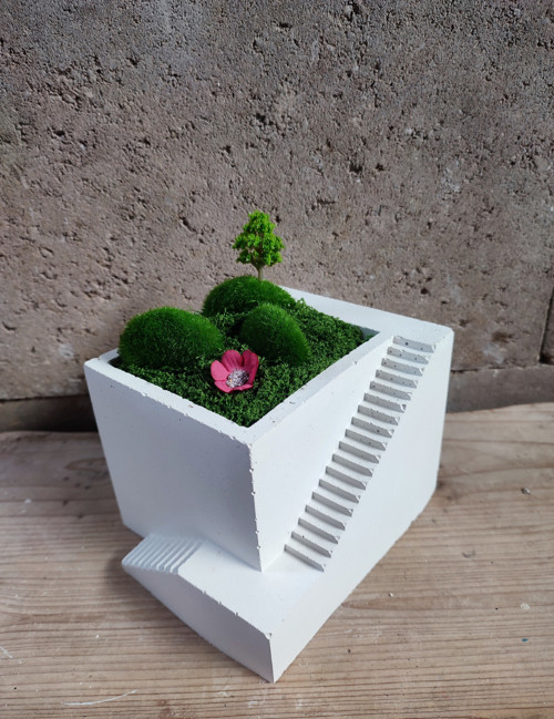 Betonová kostka, miniaturní zahrádka