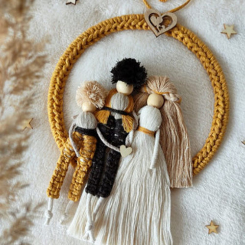 Rodinná macramé koláž – Rodina