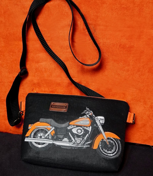 Asfaltová vášeň - crossbody — foto 1