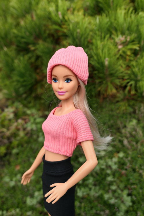 Čepice pro Barbie — foto 1
