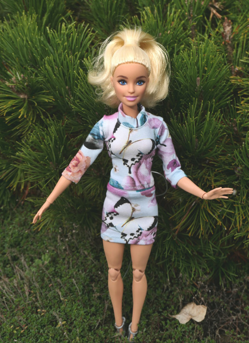 Barbie - tričko + sukně — foto 1