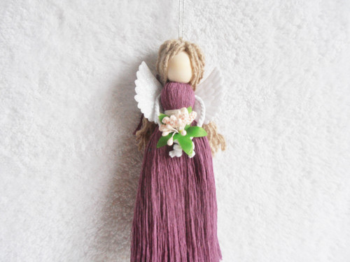 Anděl macrame tmavě fialový