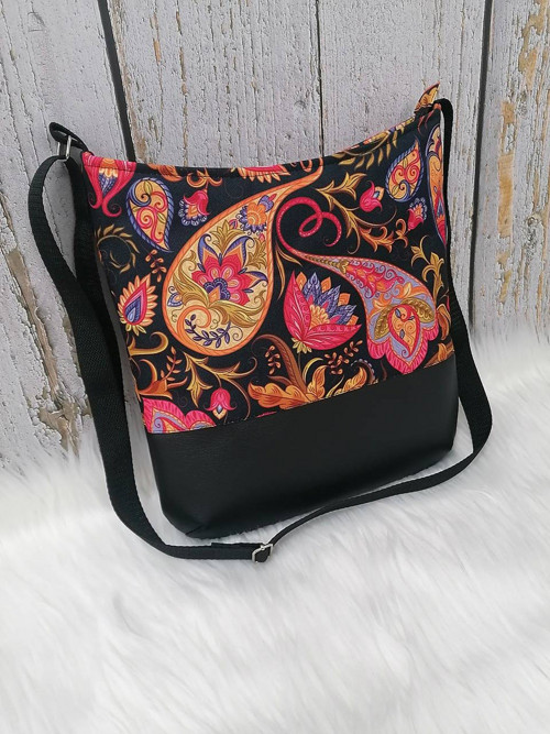 Crossbody (Paisley)