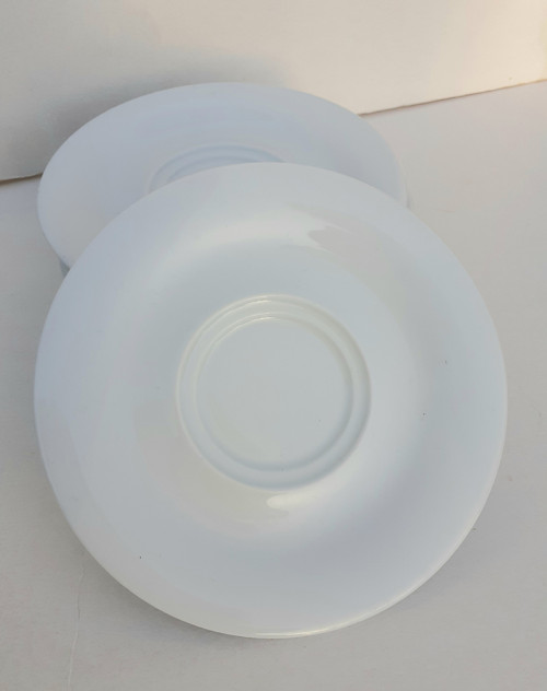 Porcelánové podšálky bílé — foto 1
