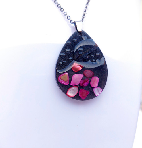 Pink paua tear /25186/