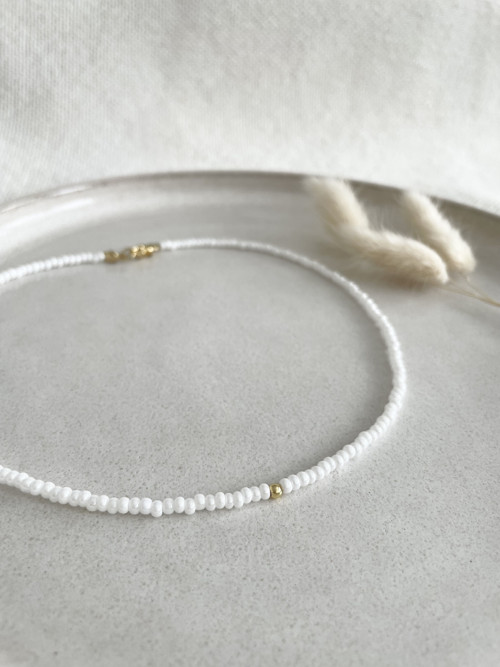 Choker náhrdelník s kuličkou