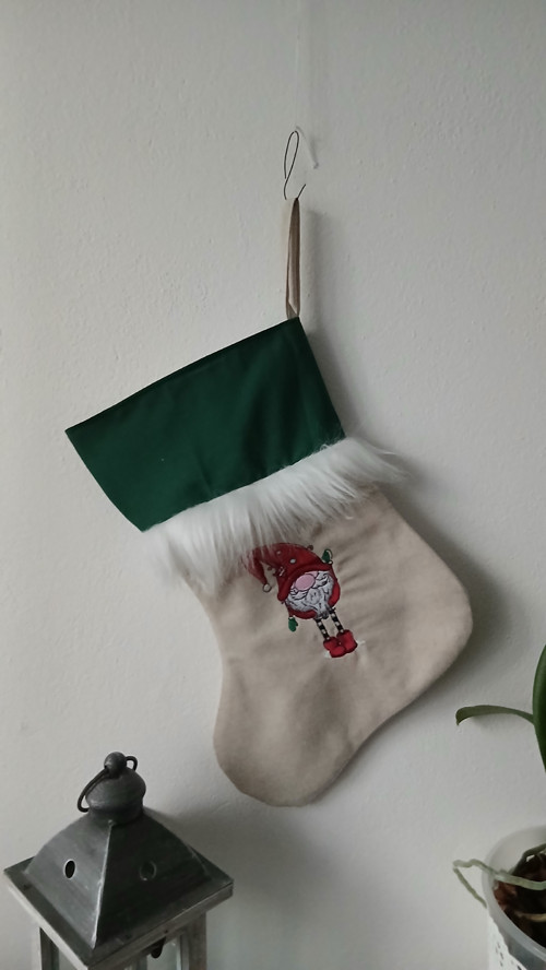 Punčocha na mikulášskou nadílku se skřítkem