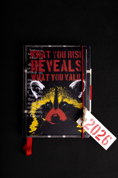 Diář 2026 Raccoon - Mýval