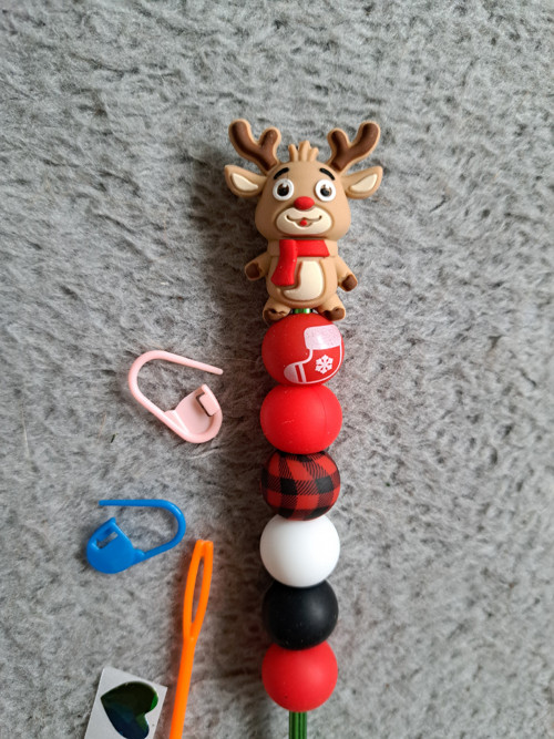 Háček na háčkování sobík