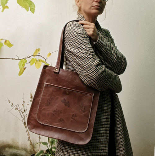 Kabelka WALKING Bag graving
