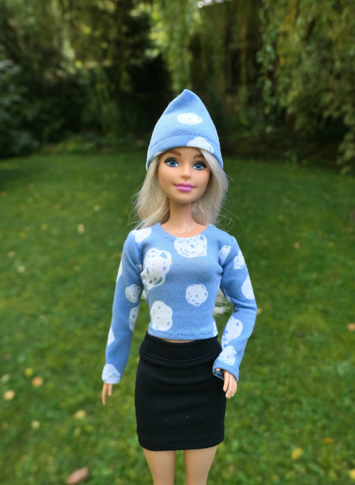 Čepice pro Barbie — foto 1