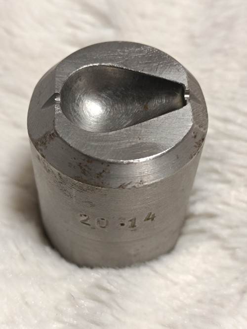 Formička na vinutí perlí slza 20x14 mm
