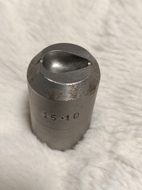 Formička na vinutí perlí slza 15x10 mm