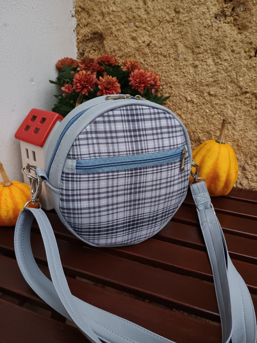 SLEČNA KULATÁ - s popruhem