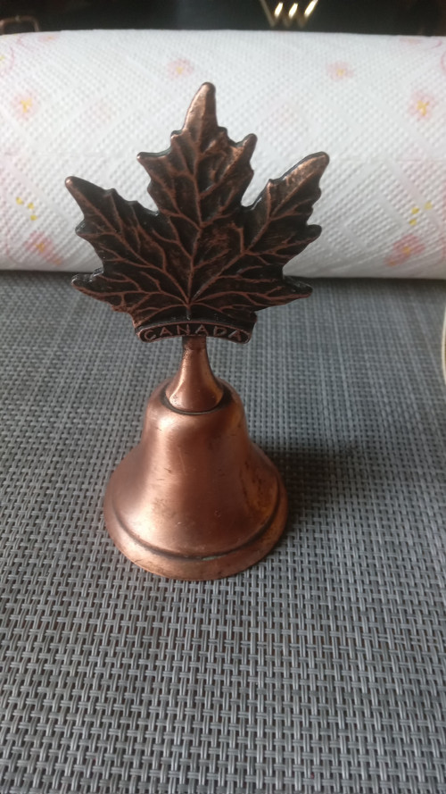 Kovový zvonek Canada — foto 1