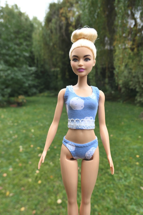 Barbie - kalhotky + košilka — foto 1
