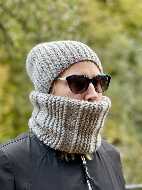 Šedý vlnený set unisex