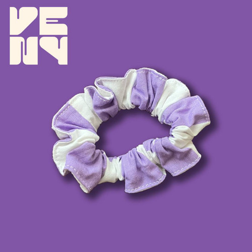 Gumička scrunchie fialová kostka