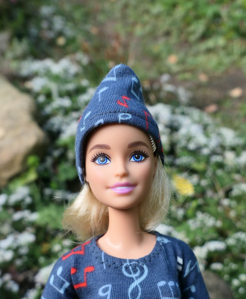 Čepice pro Barbie — foto 1