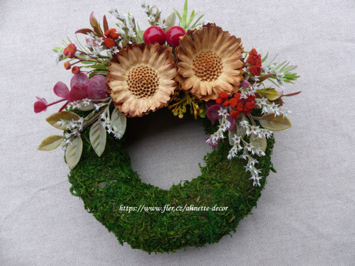 Mechový věneček dušičkový malý — foto 1