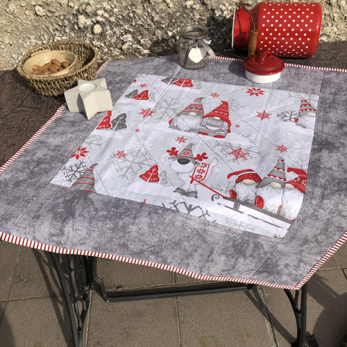 Vánoční středový ubrus 70x70 cm