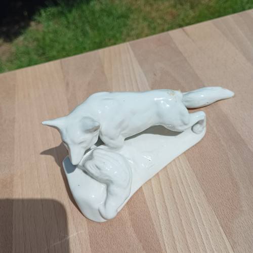 Porcelánová soška lišky